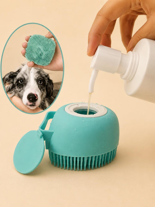 Brosse de Bain en Silicone pour Chien — Avec Réservoir de Shampoing